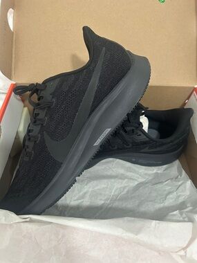 Nike Black/Oil Grey Running Shoes